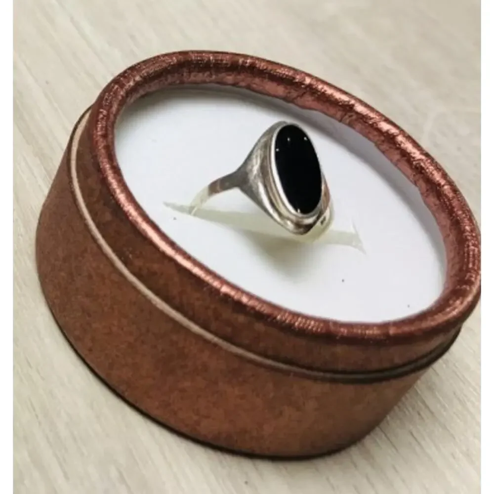 925 Sterling Silver Black Nephrite Ring Size 6.5